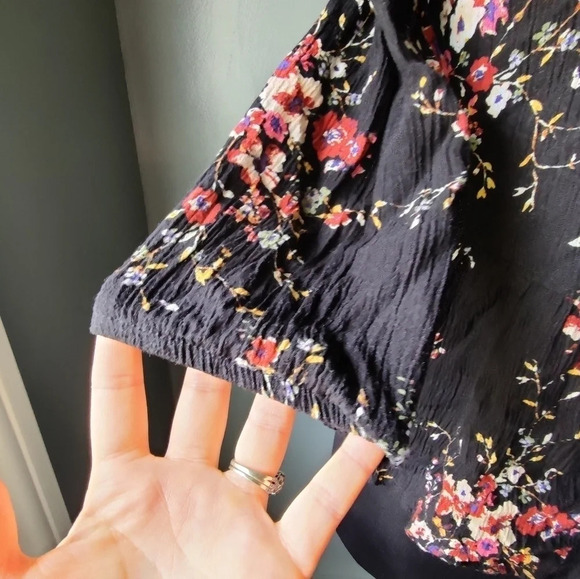 Miami Floral 3/4 sleeve Top - Picture 3 of 5